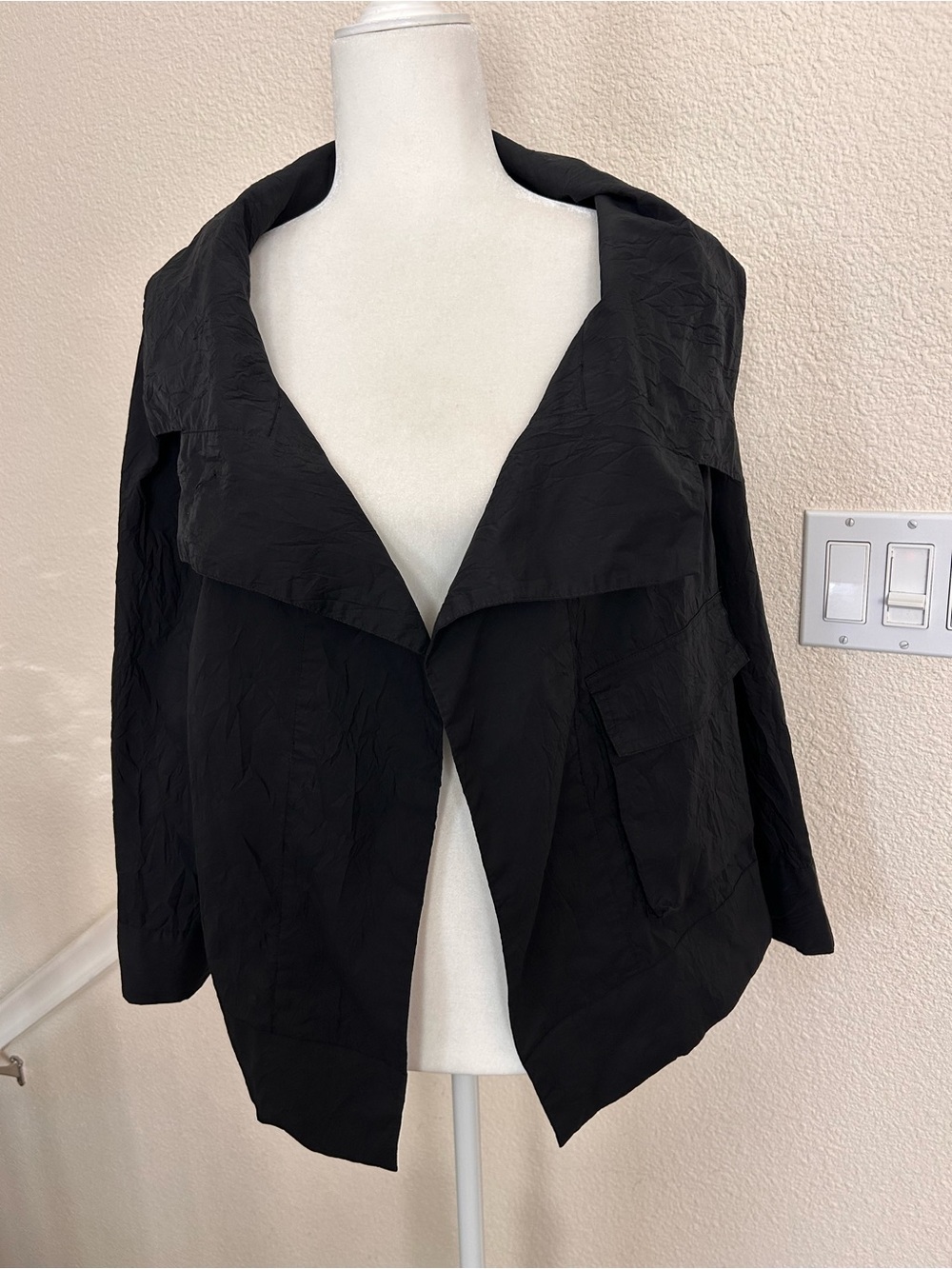 $378 Ruti Black Crinkle Swing Jacket | Avant-Garde
Funnel Collar | Lagenlook S/M - Picture 3 of 11